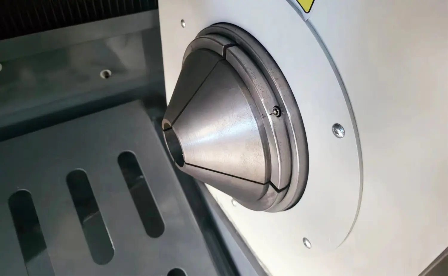 Máquina de corte de tubo a laser de alta precisão MCJG160 Máquina de corte de tubo a laser de alta precisão MCJG160
