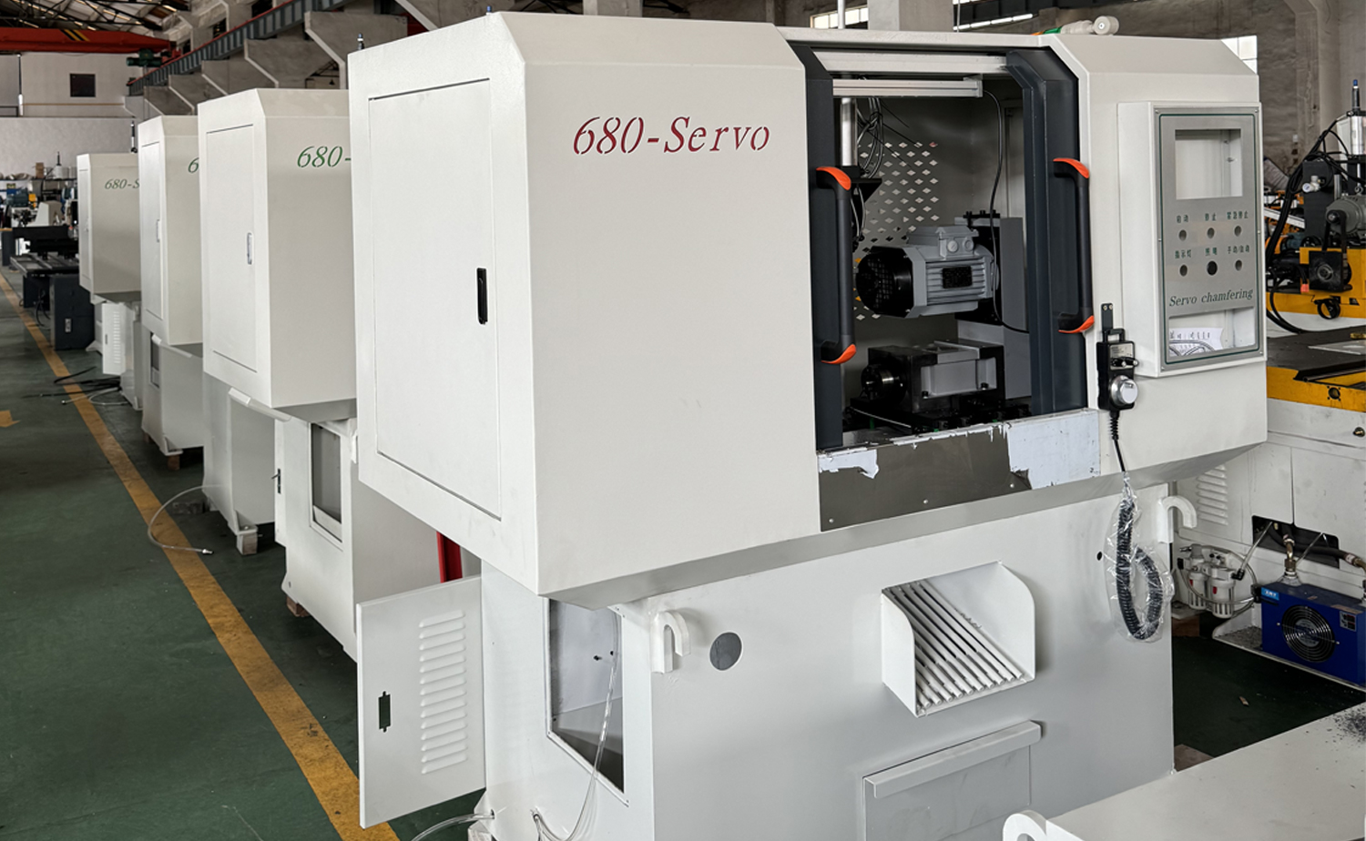 Máquina de chanfrar tubo de cabeça dupla servo de velocidade rápida série DEF680CNC