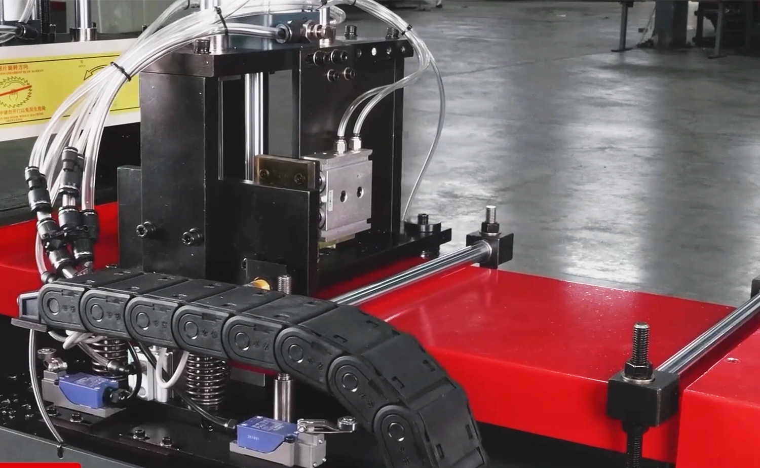 Máquina de corte hidráulica de alumínio totalmente automática de alta precisão série CNC360
