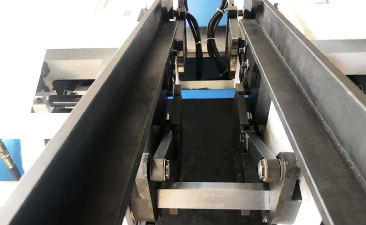 Máquina de chanfrar tubo hidráulico de cabeça dupla série DEF PV Máquina de chanfrar tubo hidráulico de cabeça dupla série DEF PV