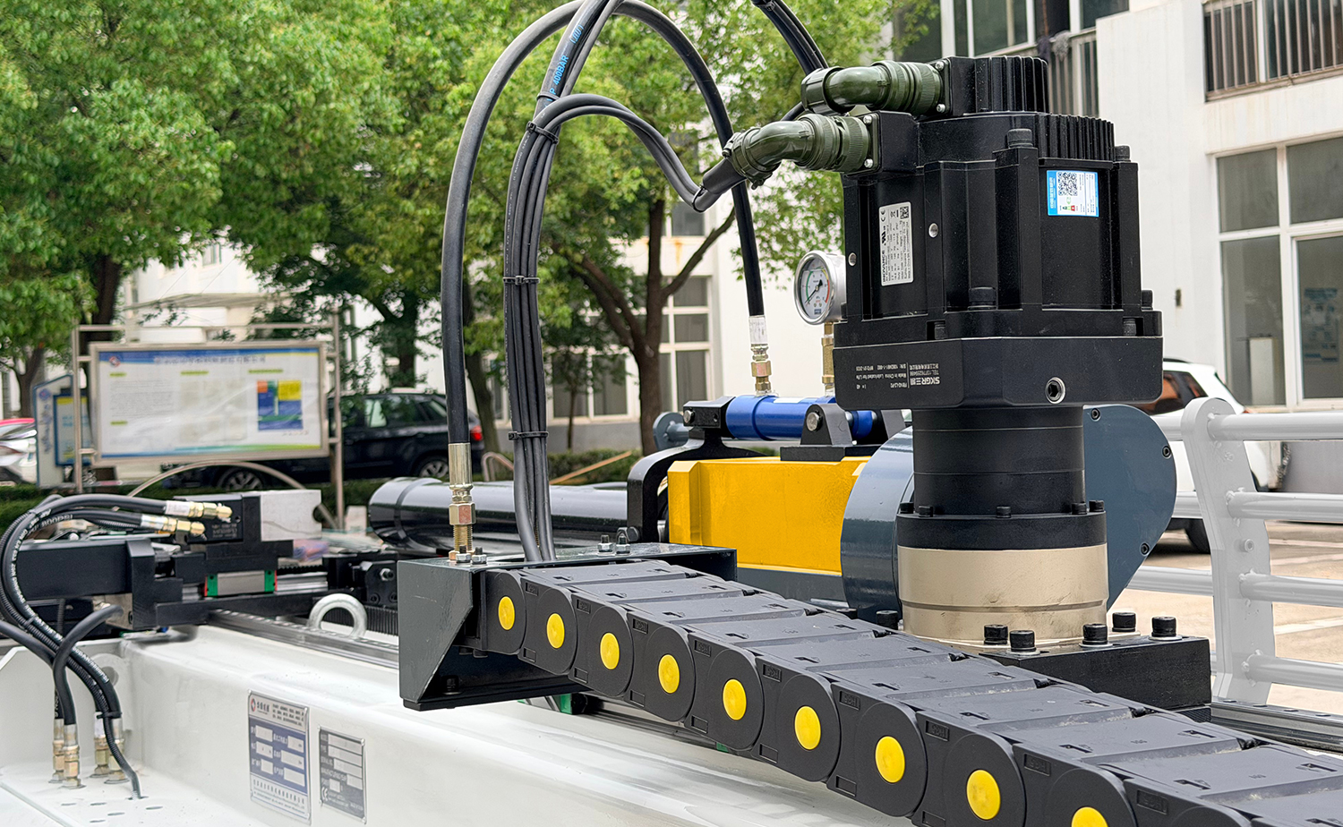 Máquina curvadora de tubos CNC esquerda e direita Máquina curvadora de tubos CNC esquerda e direita